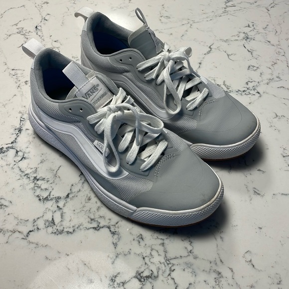 Women’s Vans Ultracush Sneakers - Picture 1 of 4